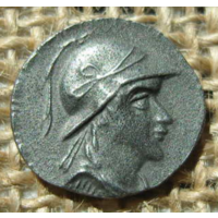 Греция  короли Бактрии. eukratides I c171-145г.до н.э. 1,79гр.15,4мм.