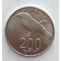 Индонезия 200 рупий 2003 г.