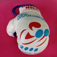 Сувенирная боксерская перчатка. Чемпионат Европы 2000 г. Финляндия.
