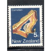 Новая Зеландия. Mi:NZ 859A. Сердолик. Серия: Минералы.1982.