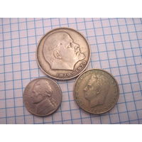 Три разные монеты с рубля!