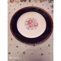 Обеденная тарелка с покрытием кобальтом и позолотой,  Англия