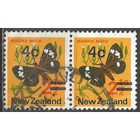 Новая Зеландия. Бабочка Совок. Надпечатка нового номинала. 1971г. Mi#561. Пара.