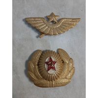Не частая двухсоставная  кокарда на фуражку офицера ВДВ ВВС СССР.  Тип 1. 50 е года .