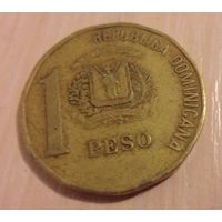1 песо Республика Доминикана 2002 г.в.