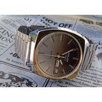 Редкие часы "полет-Автоподзавод" четкое состояние ,золоченая накладка,фирменный браслет в комплекте (В коллекцию)