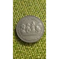 Коморские острова 25 франков 1982 г ( птенцы )