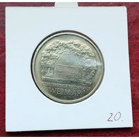 Германия - ГДР 5 марок, 1982 150 лет со дня смерти Иоганна Вольфганга фон Гёте. Монета в холдере!