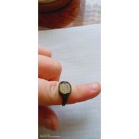 Старинное кольцо с трезубом