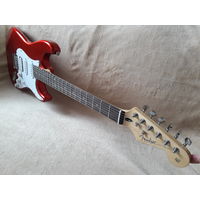 Fender Stratocaster электрогитара