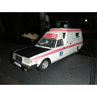 VOLVO 240 ambulans