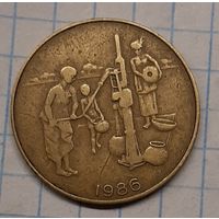 Западная Африка 10 франков 1986г. ФАО km10 редкий год