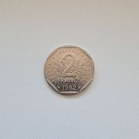 Франция 2 франка 1982 года