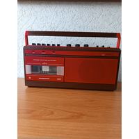 Магнитофон кассетный электроника м 327 с кассетами
