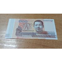 100 риэлей 2014 года Камбоджи с  рубля**9027