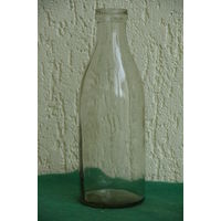 Бутылка "молоко "  из СССР    1 л
