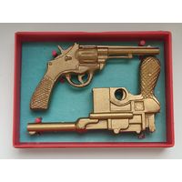 Набор пистолетов сувенирный оружие революции СССР