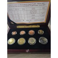 Бельгия PROOF 2007 год. 1, 2, 5, 10, 20, 50 евроцентов, 1, 2 евро. Официальный набор монет в деревянном футляре.