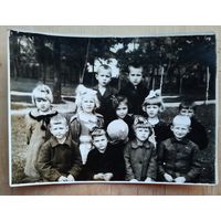 Фото детей 1950-х. 8.5х11.5 см.