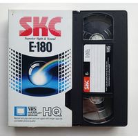 Видеокассета SKC с записью.