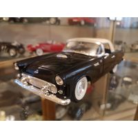 Модель 1:18 Ford Thunderbird 1955