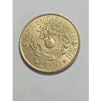 Италия 200 лир 1994 года .