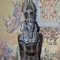 Статуэтка фараона Египет