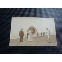 Дама с зонтиком .фотооткрытка, издательство .. LEONAR 1920-е