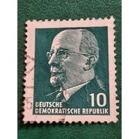 ГДР 1961. Вальтер Ульбрихт. Председатель государственного совета. Марка из серии