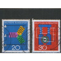 Полная серия из 2 марок 1966г. ФРГ "Юбилеи в науке" 2-ая серия