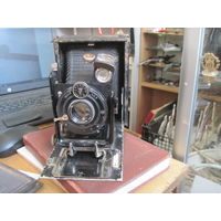 Старый немецкий фотоаппарат IBSOR D.R.P. с объективом Mayer-Gorlitz.