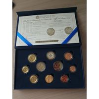 Официальный набор монет евро 2014 года Мальты регулярного чекана 1, 2, 5, 10, 20, 50 центов, 1 и 2 евро и 2 евро 50 лет независимости. BU