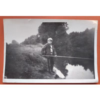 Фото юного рыбака. 1987 г. 10х15 см.