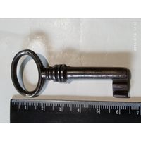 Старинный ключ. XIX век. Длина 61 мм.