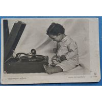 Штернберг. Чарующие Звуки. Дети. Фотооткрытка. 1930-е. Подписана.