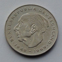 Германия 2 марки. Теодор Хойс. 1986. G