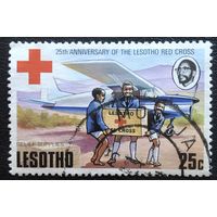 Лесото. 1976 год. Помощь, доставленная самолетом. 25 лет Крсного Креста Лесото. Mi:198. Гашеная.