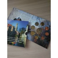 Бельгия 2010 год. 1, 2, 5, 10, 20, 50 евроцентов, 1, 2 евро. Официальный набор монет в буклете.