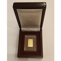 Футляр для золотой монеты НБ РБ Икона Пресвятой Богородицы деревянный