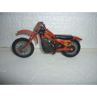 Мотоцикл Maico MX490. 1:25. Жесть и пластмасса