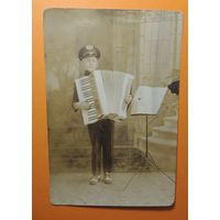 Фото "Юный музыкант", 1931 г., старая Польша.