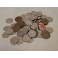 Набор действующих монет: Чехия 20 крон. 10 крон. 5 крон. 2 кроны. 1 крона. Всего 267 крон.