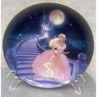 Декоративная тарелка Franklin Mint 1980 год THE MAGIC OF CINDERELLA Англия 20.5 см