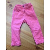 Стильные джинсы розового цвета на рост 74-80 см. Длина 40 см, ПОталии 19-24 см (тянется, на резинке). Хорошие джинсы в отличном состоянии.