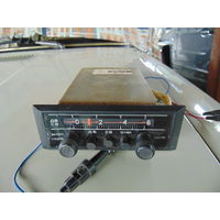 Старое радио на старое авто.
