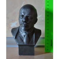 Бюст "Ленин", ск. Геворкян.