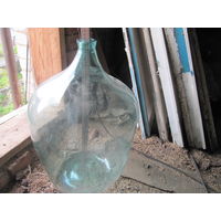 Бутыль старинная (в стекле пузырки воздуха)
