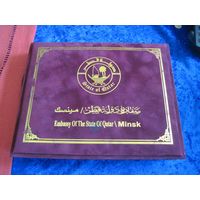 Шкатулка, коробка бархатная из посольства Катара 27х22х5 см.