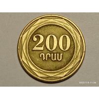 Армения 200 дрон 2003 года .