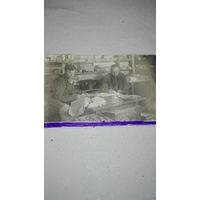 Старое фото(прораб на складе)1934г